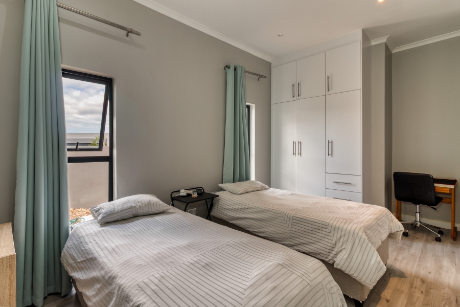 4 Bedroom Property for Sale in Aan de Wijnlanden Western Cape